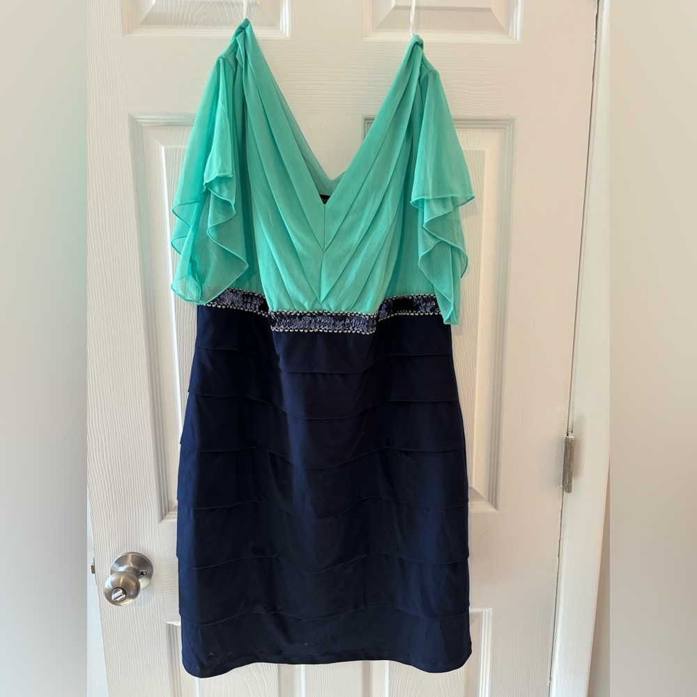 Mint & Navy Blue dress w/ Flutter Sleeves, Sequin Embellishment, size 16W